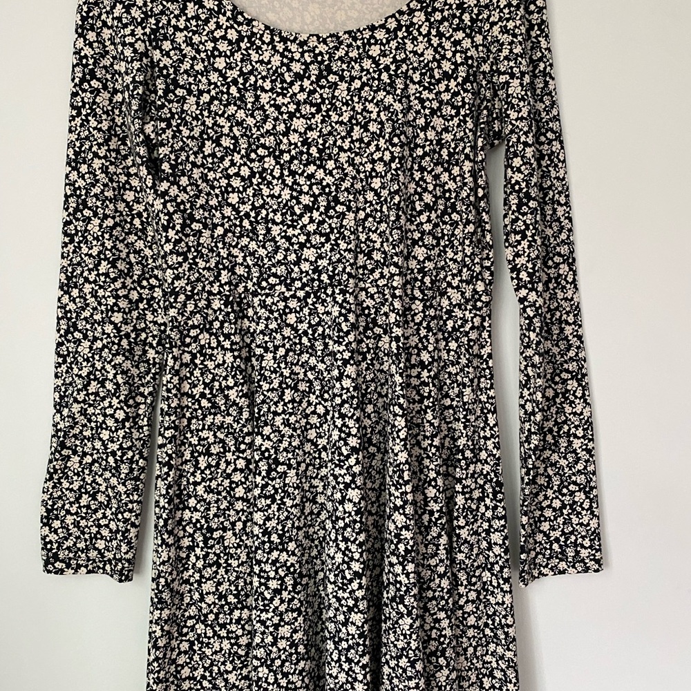 Forever 21, size large, long sleeve, black with white flowers